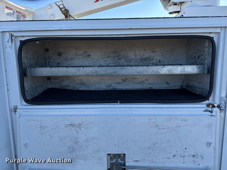 image for item EG2409 2015 Ford F550 Super Duty  SuperCab bucket truck