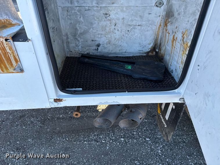 image for item EG2409 2015 Ford F550 Super Duty  SuperCab bucket truck