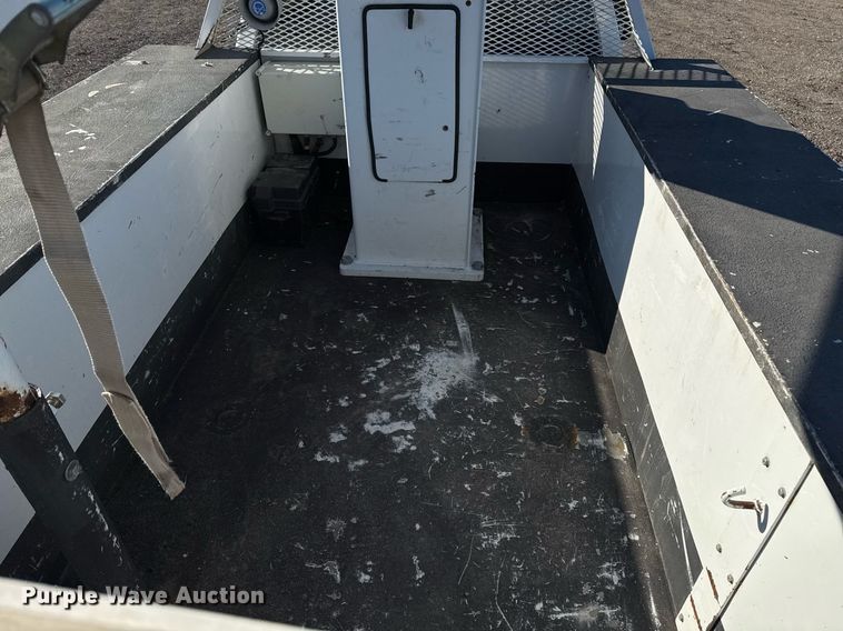 image for item EG2409 2015 Ford F550 Super Duty  SuperCab bucket truck