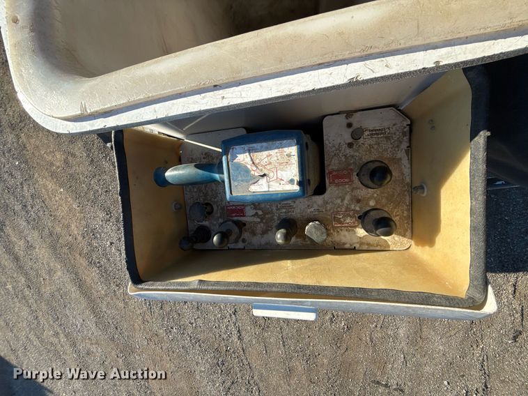 image for item EG2409 2015 Ford F550 Super Duty  SuperCab bucket truck