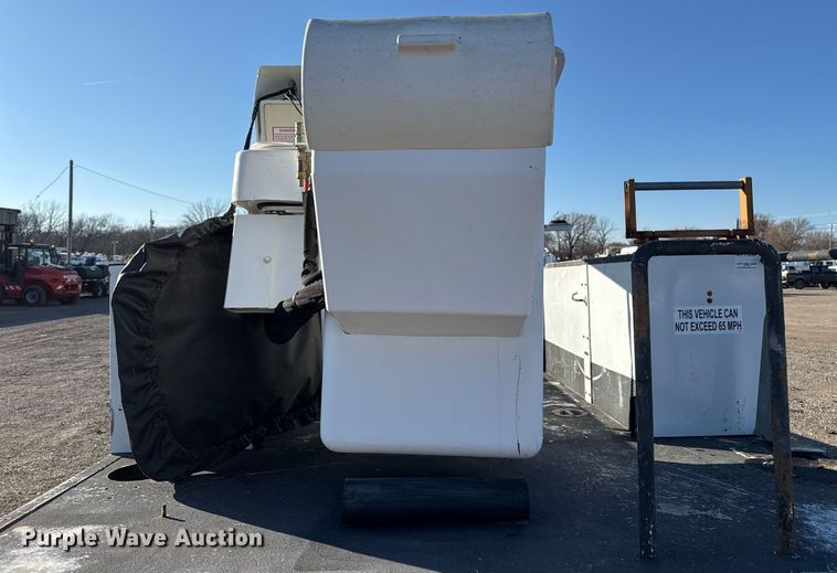 image for item EG2409 2015 Ford F550 Super Duty  SuperCab bucket truck