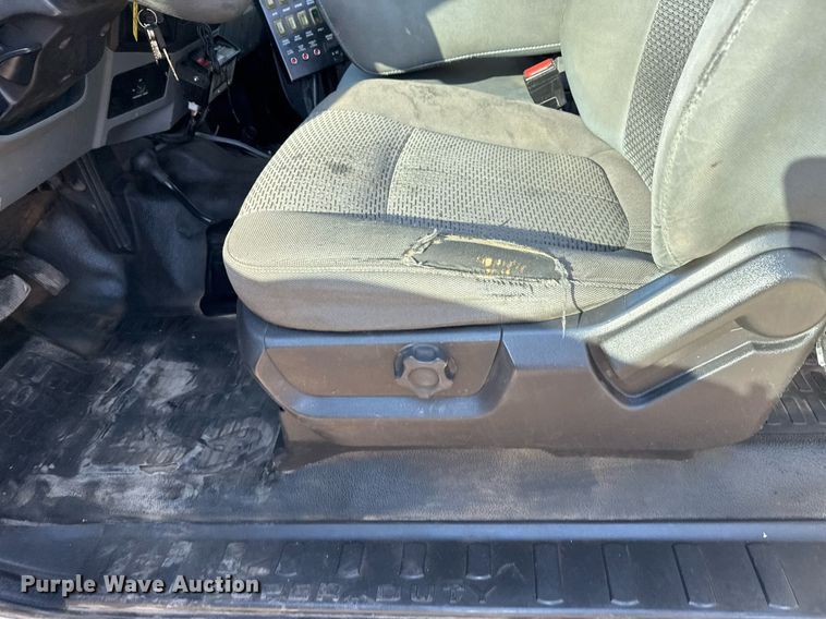 image for item EG2409 2015 Ford F550 Super Duty  SuperCab bucket truck