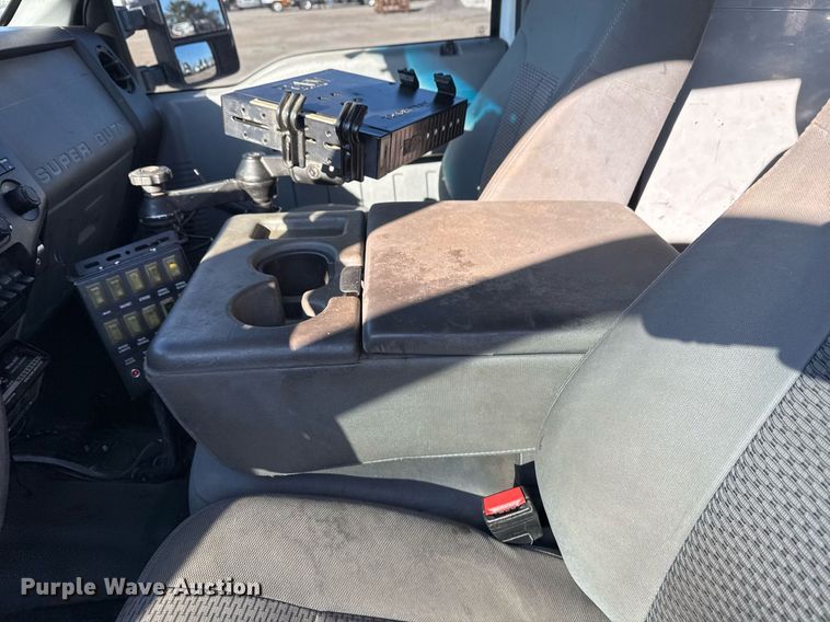 image for item EG2409 2015 Ford F550 Super Duty  SuperCab bucket truck