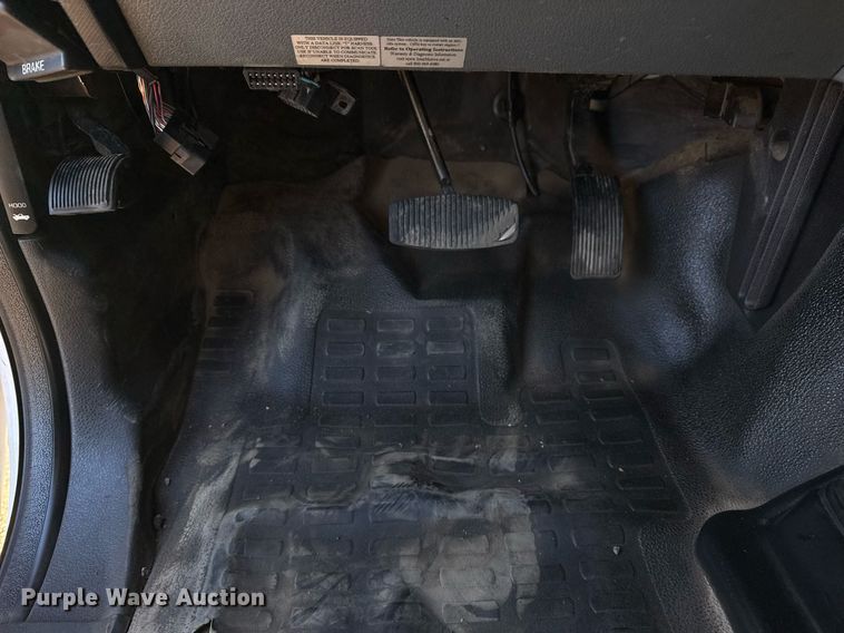 image for item EG2409 2015 Ford F550 Super Duty  SuperCab bucket truck