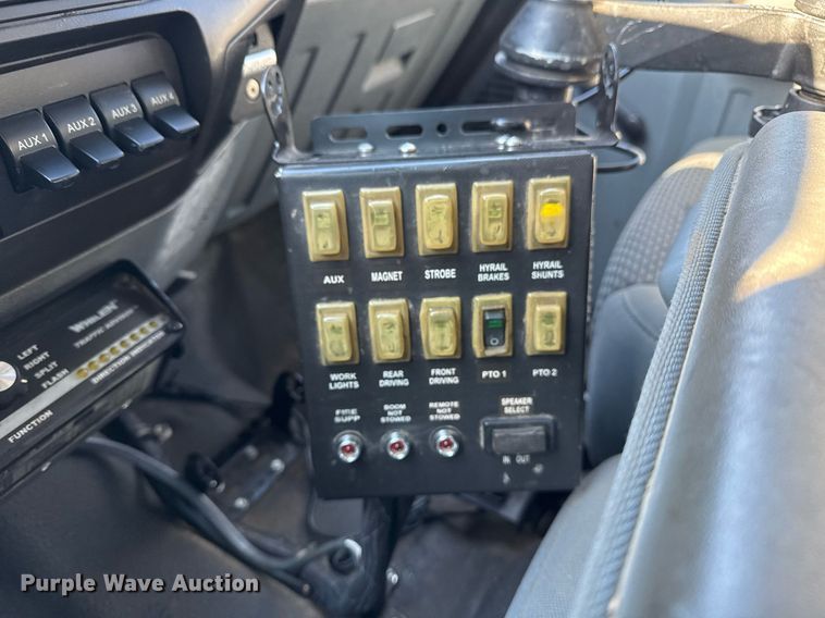 image for item EG2409 2015 Ford F550 Super Duty  SuperCab bucket truck