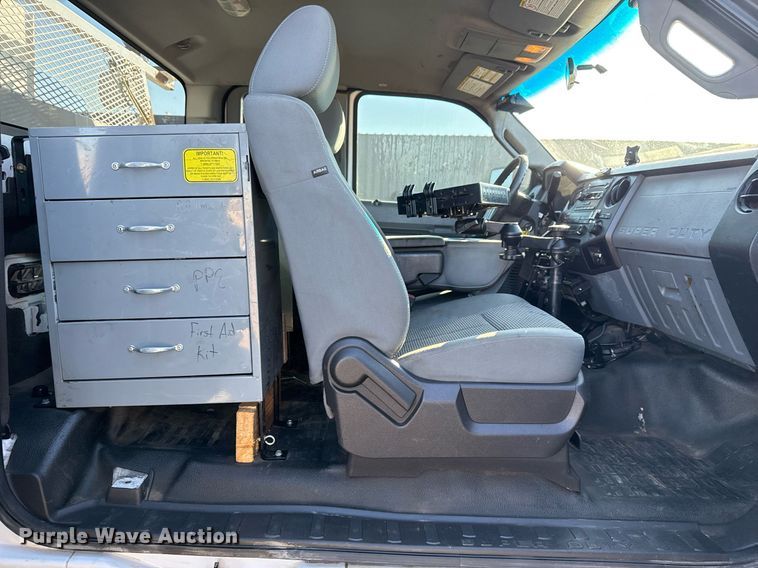 image for item EG2409 2015 Ford F550 Super Duty  SuperCab bucket truck