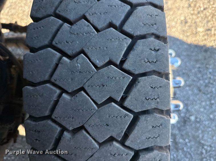 image for item EG2409 2015 Ford F550 Super Duty  SuperCab bucket truck