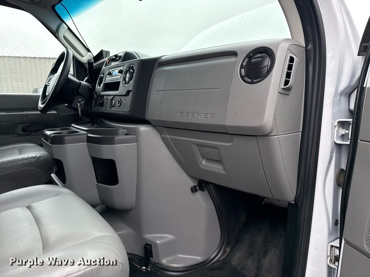 image for item EG2415 2022 Ford E350 Super Duty van with bucket lift
