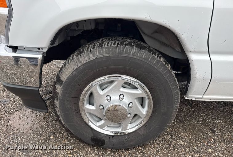 image for item EG2415 2022 Ford E350 Super Duty van with bucket lift