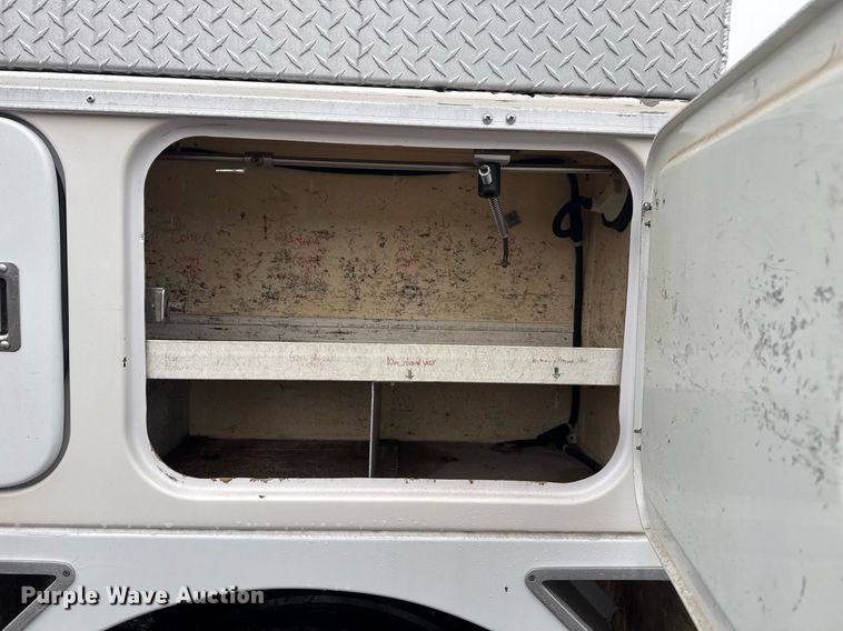 image for item EG2421 2006 International 4300 cable placer bucket truck 