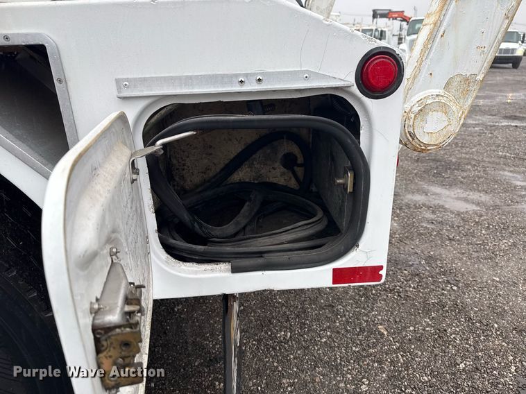 image for item EG2421 2006 International 4300 cable placer bucket truck 