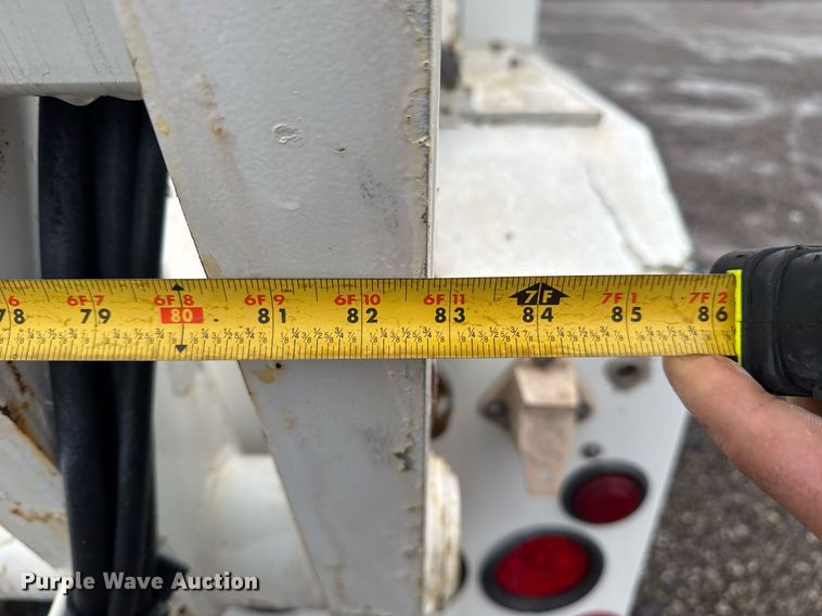 image for item EG2421 2006 International 4300 cable placer bucket truck 