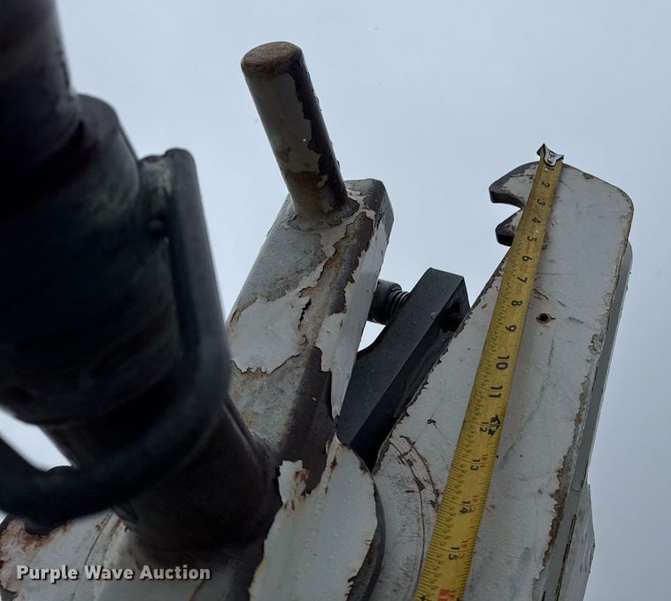 image for item EG2421 2006 International 4300 cable placer bucket truck 