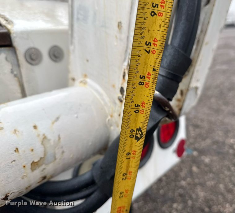 image for item EG2421 2006 International 4300 cable placer bucket truck 