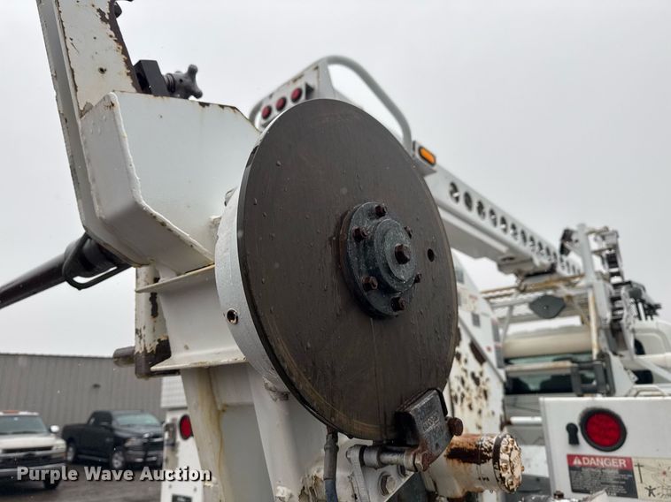 image for item EG2421 2006 International 4300 cable placer bucket truck 