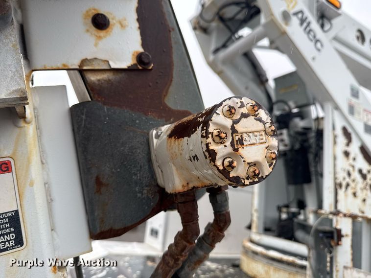 image for item EG2421 2006 International 4300 cable placer bucket truck 