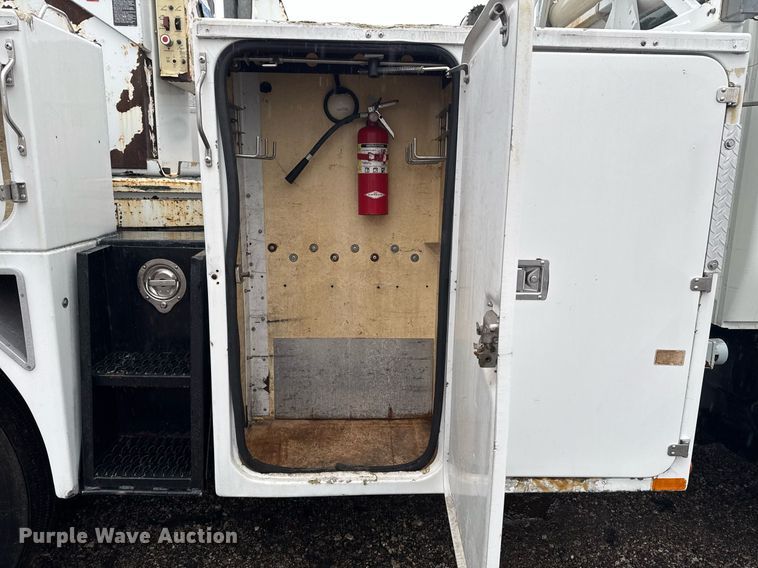 image for item EG2421 2006 International 4300 cable placer bucket truck 