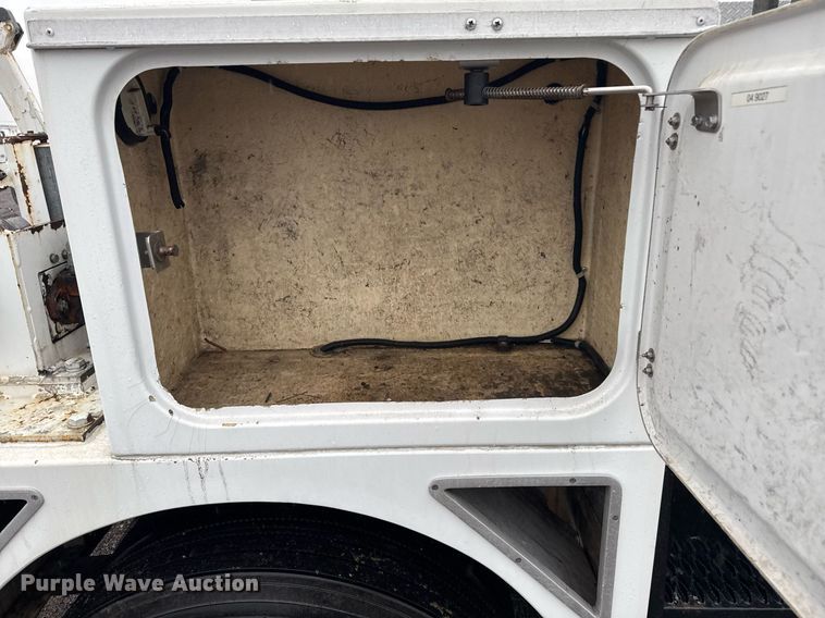 image for item EG2421 2006 International 4300 cable placer bucket truck 