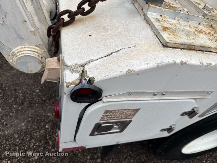 image for item EG2421 2006 International 4300 cable placer bucket truck 