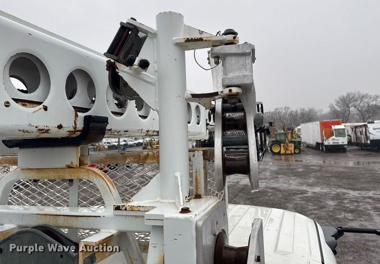 image for item EG2421 2006 International 4300 cable placer bucket truck 