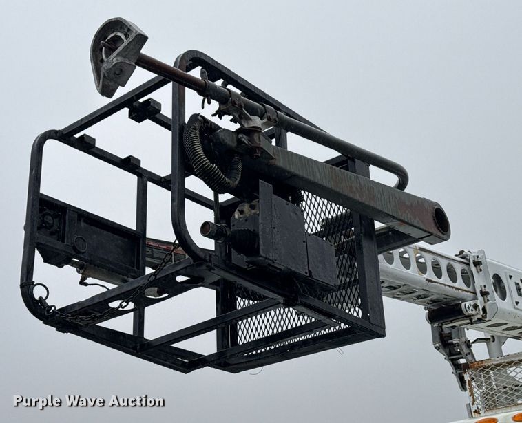 image for item EG2421 2006 International 4300 cable placer bucket truck 