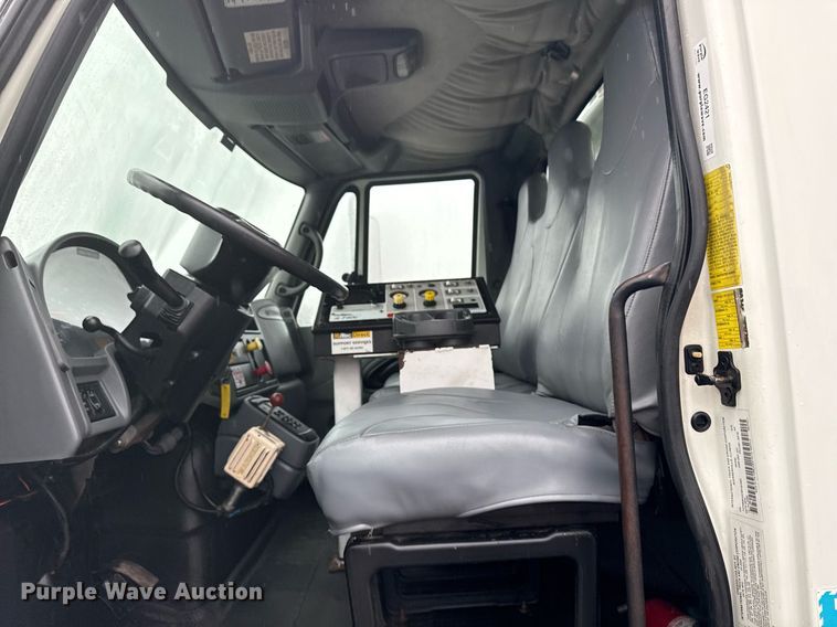 image for item EG2421 2006 International 4300 cable placer bucket truck 