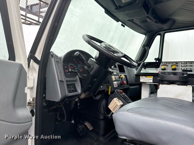 image for item EG2421 2006 International 4300 cable placer bucket truck 