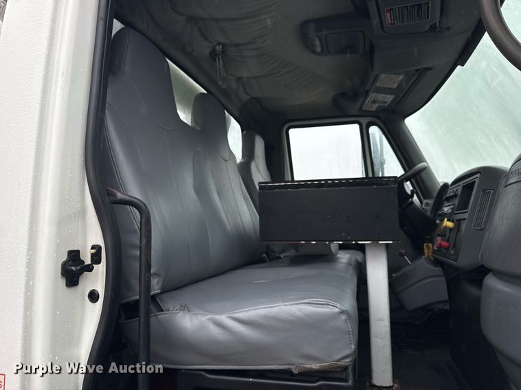 image for item EG2421 2006 International 4300 cable placer bucket truck 