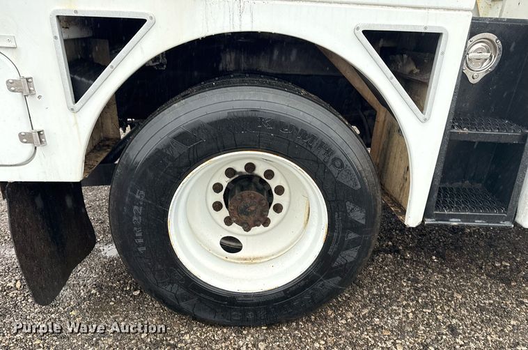 image for item EG2421 2006 International 4300 cable placer bucket truck 