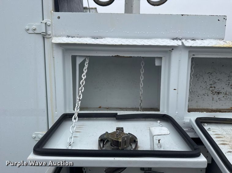 image for item EG2423 2010 Freightliner Business Class M2 crane truck