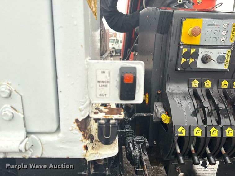 image for item EG2423 2010 Freightliner Business Class M2 crane truck