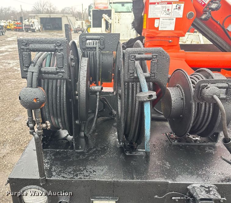 image for item EG2423 2010 Freightliner Business Class M2 crane truck