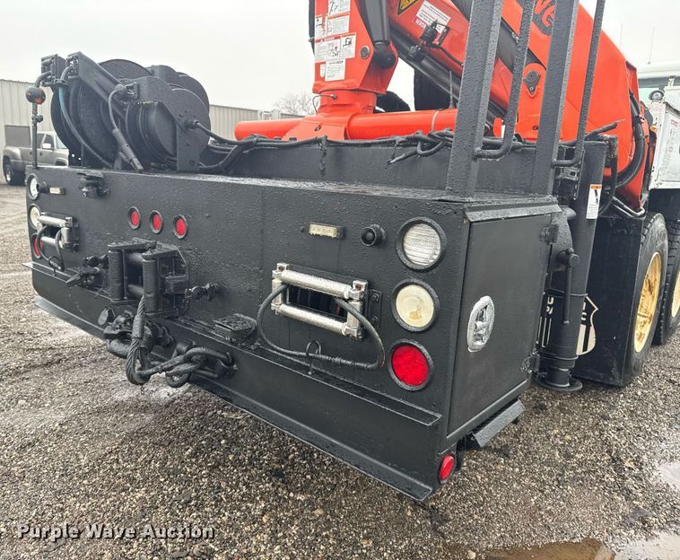 image for item EG2423 2010 Freightliner Business Class M2 crane truck