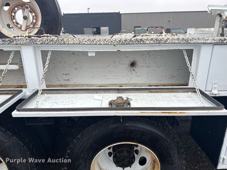 image for item EG2423 2010 Freightliner Business Class M2 crane truck