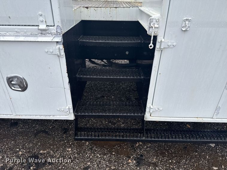 image for item EG2423 2010 Freightliner Business Class M2 crane truck