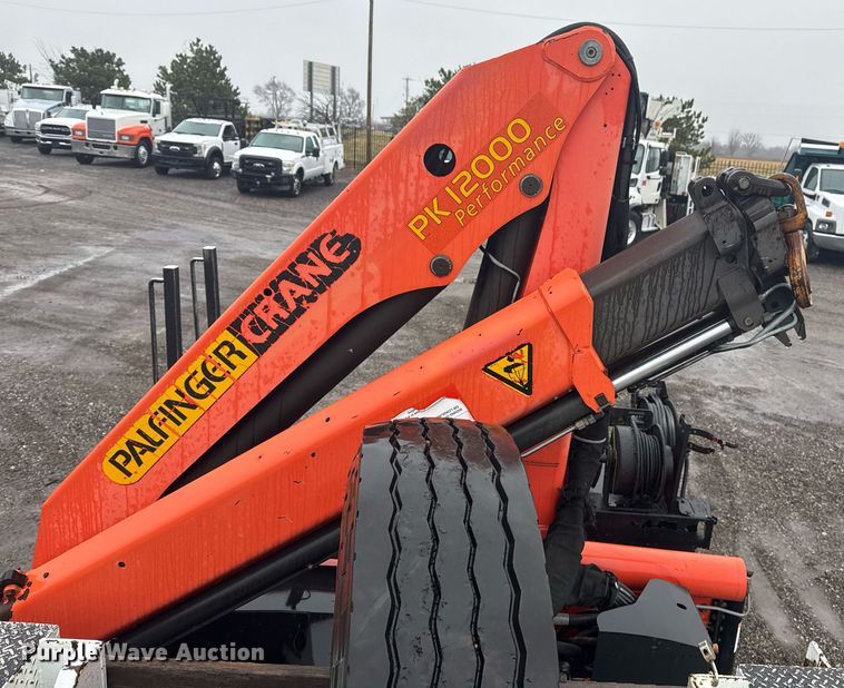 image for item EG2423 2010 Freightliner Business Class M2 crane truck