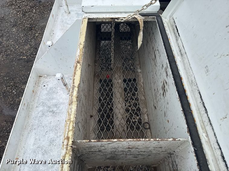 image for item EG2423 2010 Freightliner Business Class M2 crane truck