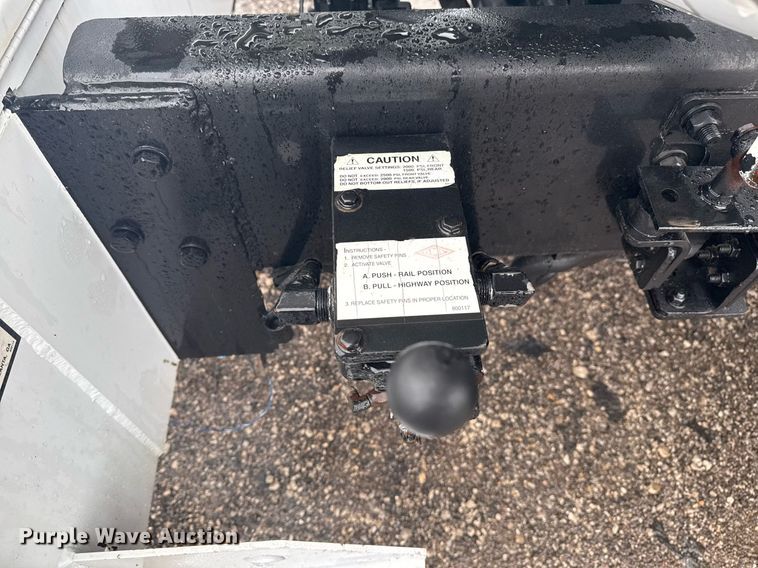 image for item EG2423 2010 Freightliner Business Class M2 crane truck