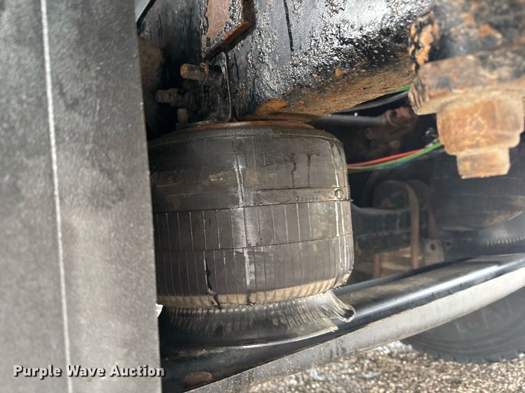 image for item EG2423 2010 Freightliner Business Class M2 crane truck