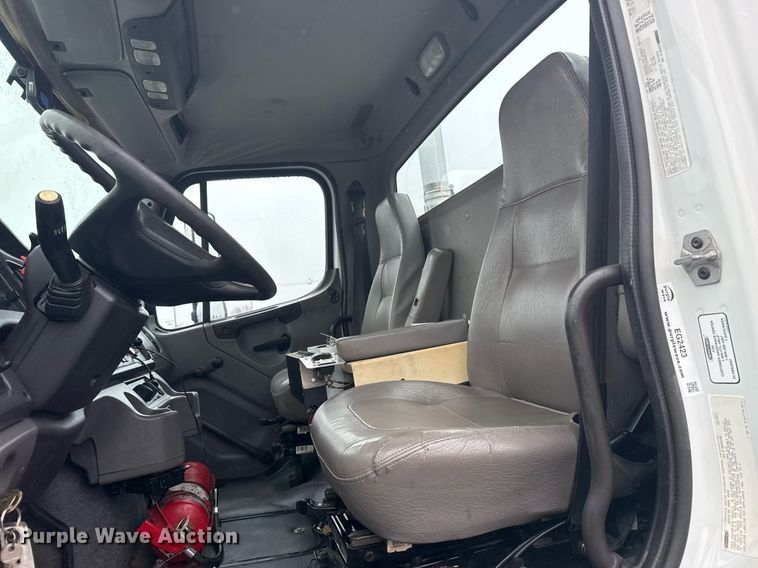 image for item EG2423 2010 Freightliner Business Class M2 crane truck