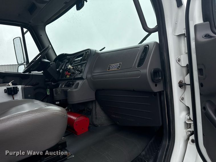 image for item EG2423 2010 Freightliner Business Class M2 crane truck