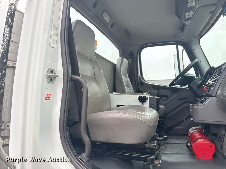 image for item EG2423 2010 Freightliner Business Class M2 crane truck