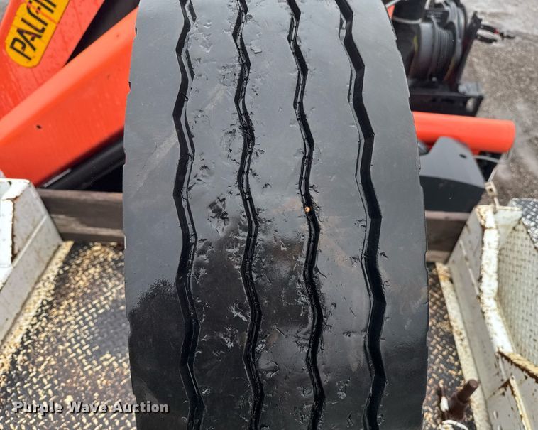 image for item EG2423 2010 Freightliner Business Class M2 crane truck