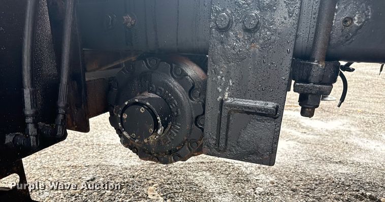 image for item EG2423 2010 Freightliner Business Class M2 crane truck