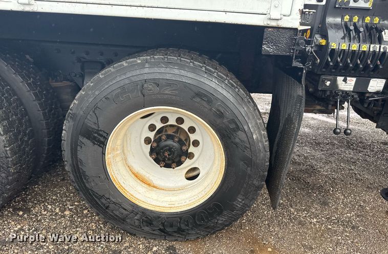 image for item EG2423 2010 Freightliner Business Class M2 crane truck