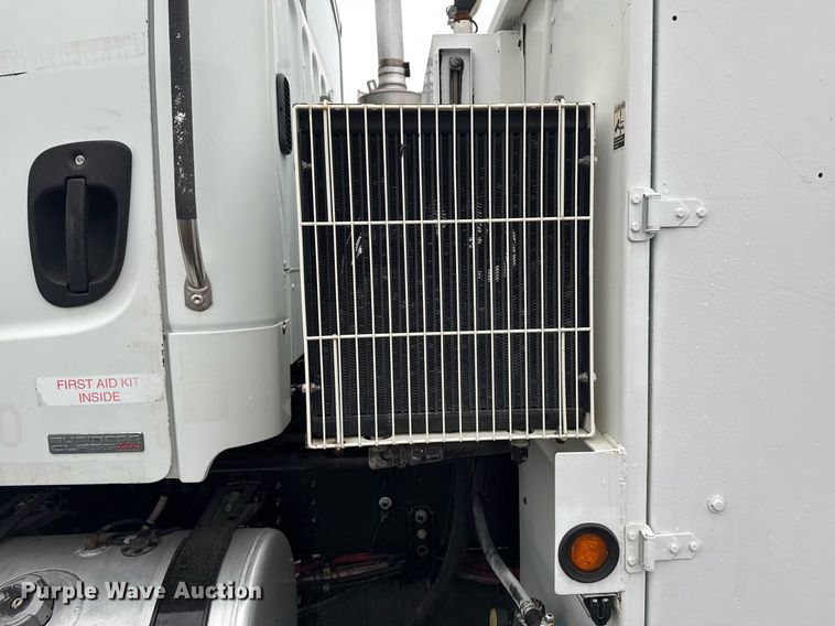 image for item EG2424 2010 Freightliner Business Class M2 crane truck