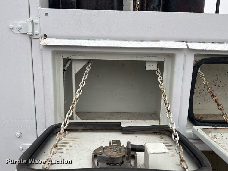 image for item EG2424 2010 Freightliner Business Class M2 crane truck