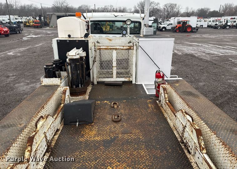 image for item EG2424 2010 Freightliner Business Class M2 crane truck