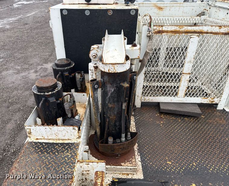 image for item EG2424 2010 Freightliner Business Class M2 crane truck