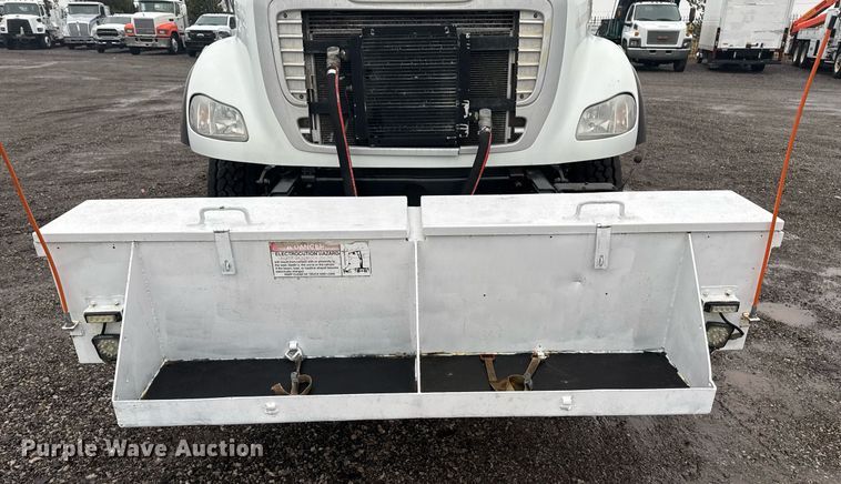 image for item EG2424 2010 Freightliner Business Class M2 crane truck